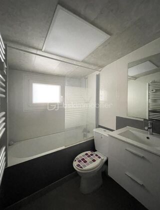  Appartement à louer 2 pièces 42 m²