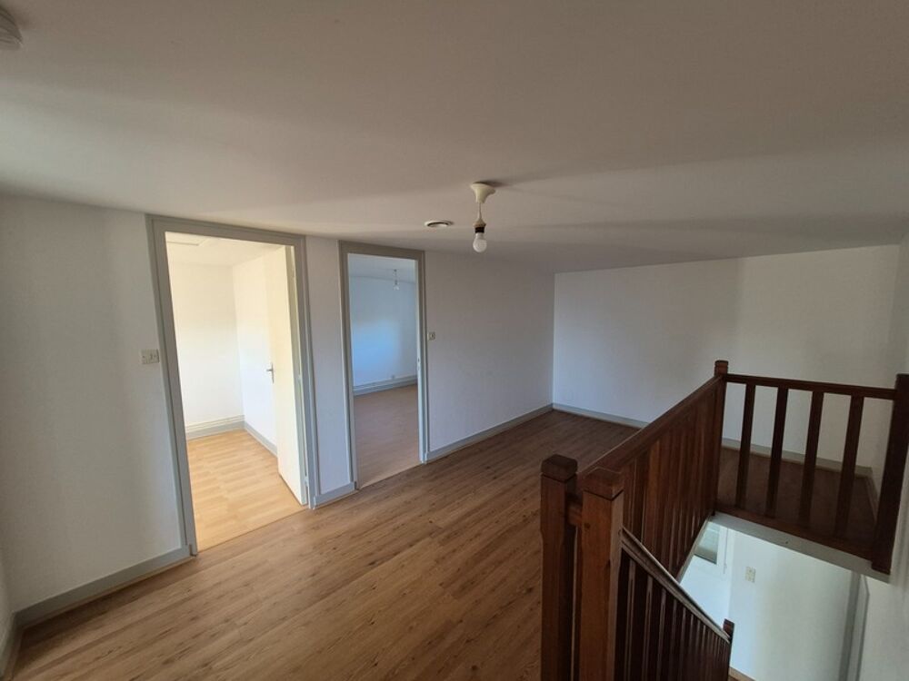 Vente Maison Maison familiale au calme – Saint-Savinien – 3 chambres, bureau, garage et terrain Saint savinien