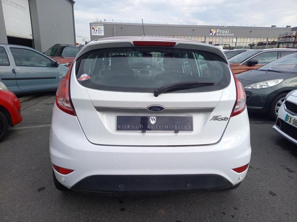 Fiesta 1.6 TDCi 95 CH TITANIUM PHASE 2 2015 occasion 14650 Carpiquet