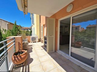 Appartement � vendre 4 pi�ces 90 m� Frejus