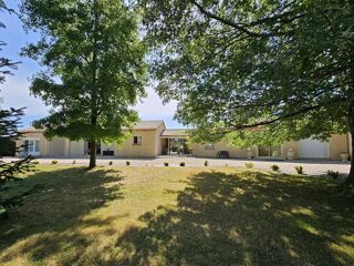  Maison à vendre 12 pièces 240 m²