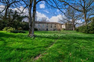  Maison à vendre 14 pièces 600 m²