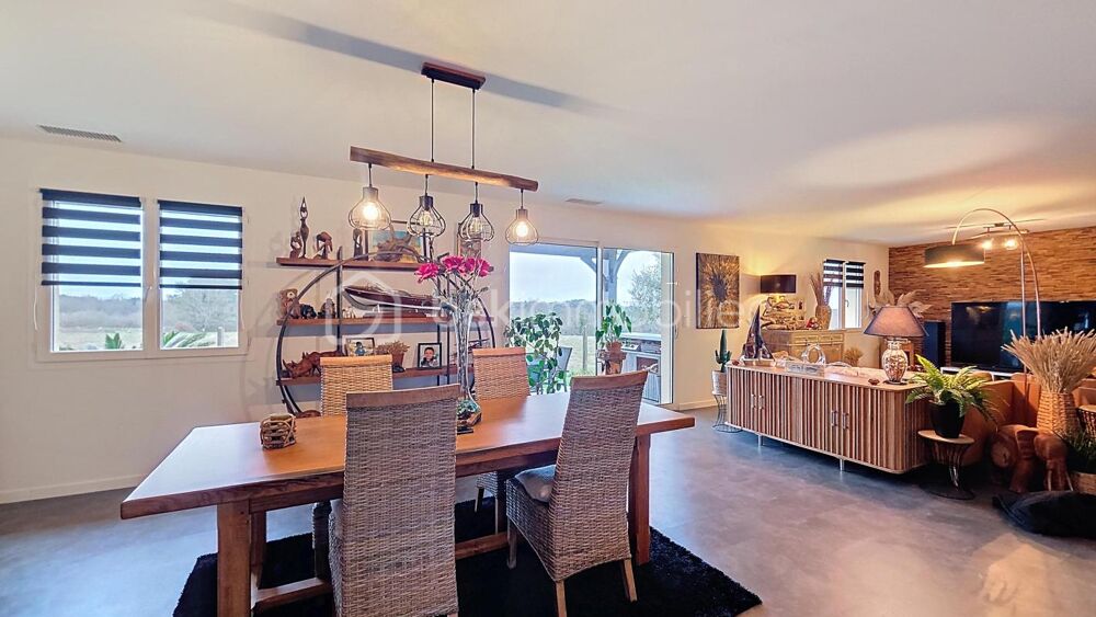 NOUVEAU PRIX - Maison familiale clé en main à Bayas - 144 m² - Aucun travaux