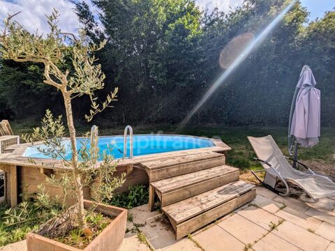   � VENDRE � Maison familiale de 195 m� � rafraichir sur un terrain d'environs 3000 m� proche de ABANCOURT (60) Maison - 6 pi�ce(s) - 195 m�