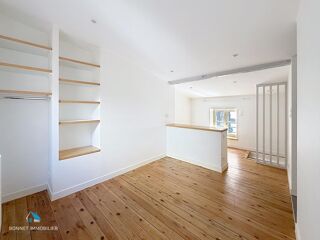 Appartement à louer 2 pièces 32 m²