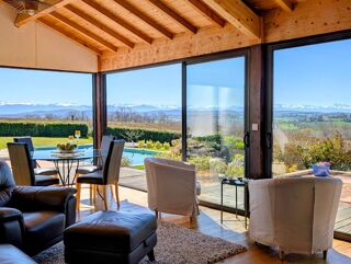 Propriété/château à vendre 15 + pièces 418 m²