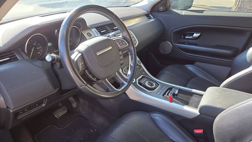 Range Rover Evoque 2.0 TD4 180 AWD BVA9 SE Dynamic 2018 occasion 83600 Frejus