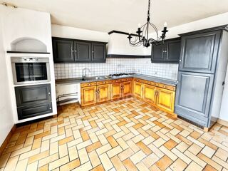  Maison  vendre 6 pices 135 m