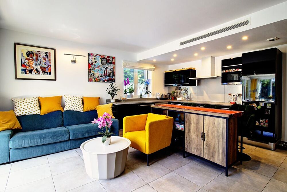 Co-Exclusivité - Mougins Saint-Basile - Appartement-villa 4 pièces de 106 m² avec accès direct à la piscine