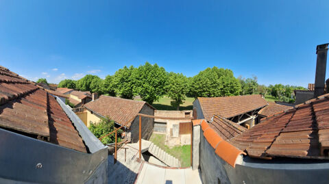   ?  � VENDRE � Maison de ville 213 m� avec 4 appartements � finir de r�nover � RISCL� (Gers 32) Maison - 8 pi�ce(s) - 213 m�