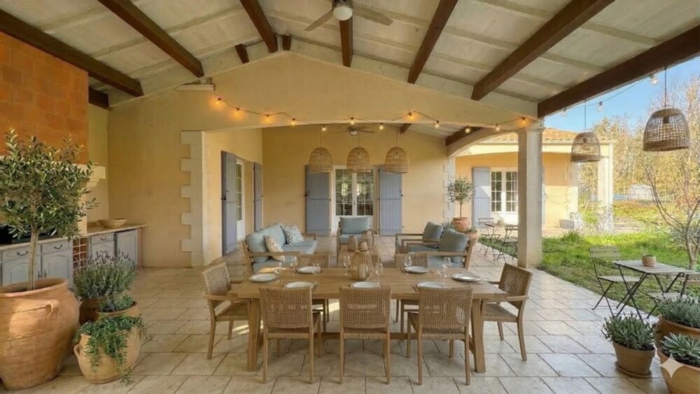 Maisons à vendre À Tonnay-Charente  Ensemble immobilier avec gîte indépendant sur parc arboré de 4 673 m²