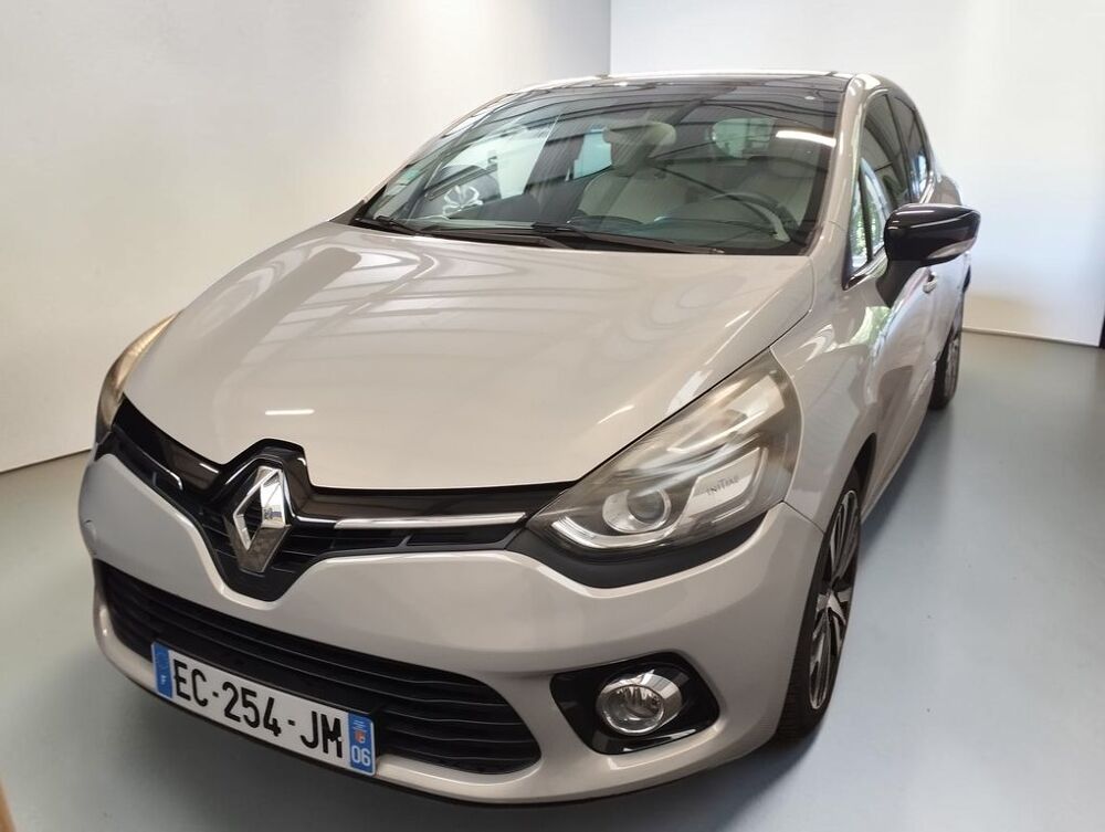 Clio IV 1.2 TCE 120 INITIALE PARIS BA 2016 occasion 06640 Saint-Jeannet