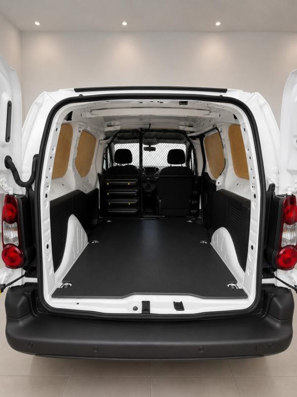 Partner 1&deg; Main / 1.6L B HDI 75cv Pack PRO Seulement 7 200km ! idem 2019 occasion 60430 Abbecourt