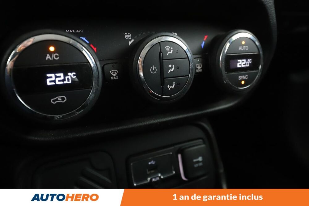 Renegade 1.6 E.torQ Evo South Beach 110 ch 2017 occasion 92130 Issy-les-Moulineaux