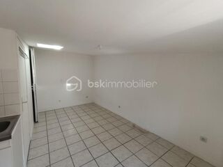  Immeuble � vendre 3 pi�ces 60 m� Saint andre de sangonis