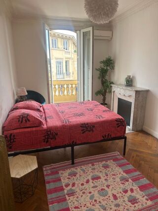  Appartement à louer 5 pièces 110 m²