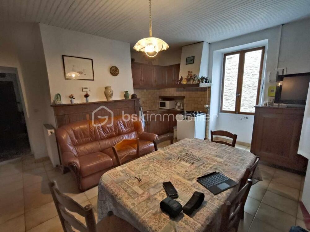 Vente Maison Vends Maison et 2 Studios, de 163 m2, à 2 pas du Centre Ville avec Terrasse, Jardinets et Garage Belves