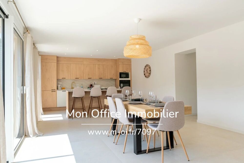 à vendre  Appartement Grimaud (83310)