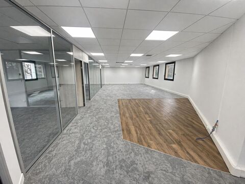   Belle surface de bureaux 
