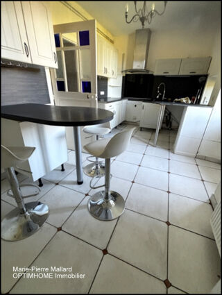  Maison à vendre 10 pièces 207 m²