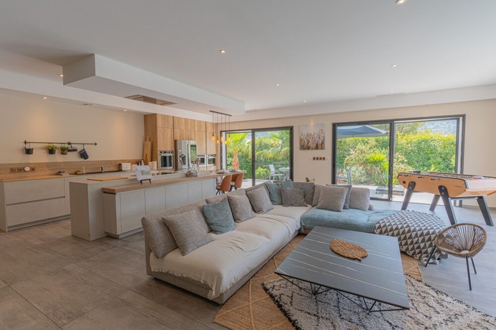 � vendre  Maison Solli�s-Toucas (83210)