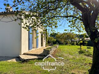 Vente Maison Maison 165 m² avec beaux volumes et jardin paysager – Fontaines Fontaines