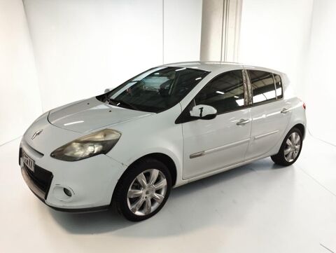 Clio III 1.6 110 EXCEPTION TOMTOM BA 5P 2010 occasion 06640 Saint-Jeannet
