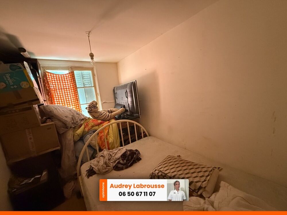 Maison de ville occupée à vendre  Projet de rénovation complet  Idéal investisseur Mussidan