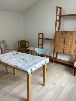  Appartement à louer 2 pièces 28 m²