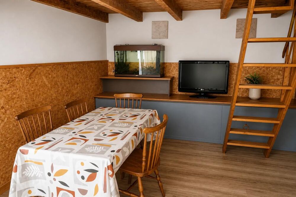 Vente Maison Maison de 5 pièces de 130 m² à Louroux-de-Bouble Louroux de bouble