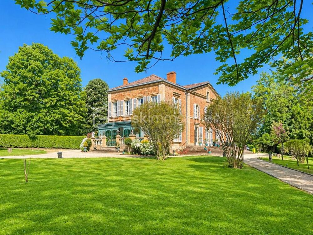 APPARTEMENT DE CARACTÈRE AU COEUR D'UN PARC PRIVÉ DE 1,5 HECTARE