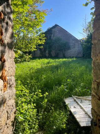 Vente Maison Maison de village à fort potentiel  133 m² + combles aménageables  Proche Saint-Amand-Montrond Meillant
