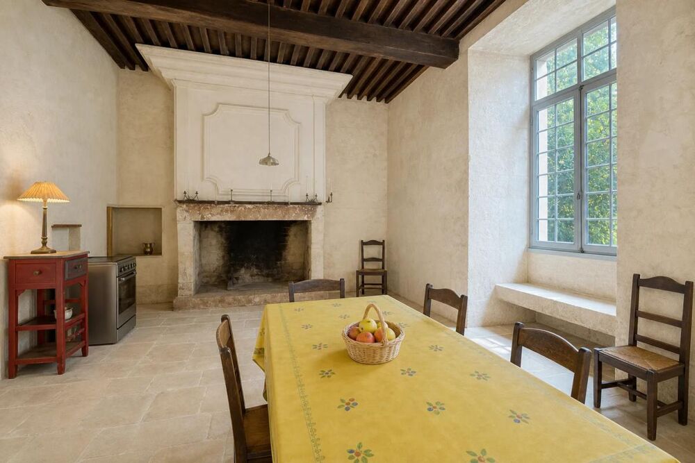 Vente Propriété/Château Ancien château de 7 pièces de 400 m² à Saint-Savinien Saint savinien