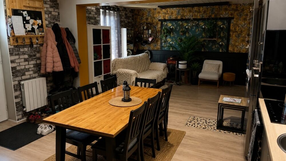 Vente Maison Exclusivité Capifrance – Maison individuelle de 101 m² et sa dépendance aménageable de 25 m² – Grand terrain clos de 1 980 m² av Charette