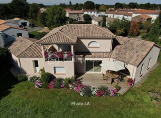  Propri�t�/ch�teau � vendre 5 pi�ces 147 m�