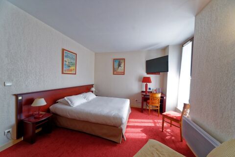   A vendre VALGELON-LA ROCHETTE (73) Murs 406 m² + sous sol, sur parcelle de 1 053m² 
