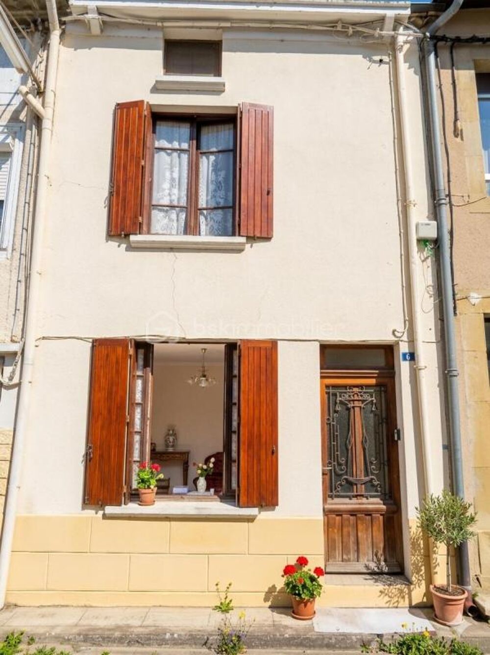 MAISON DE VILLAGE (90M²) À RÉNOVER AVEC TERRASSE - IDÉAL INVESTISSEUR OU PRIMO-ACCÉDANT