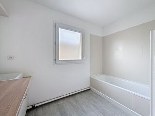  Appartement à louer 3 pièces 54 m²