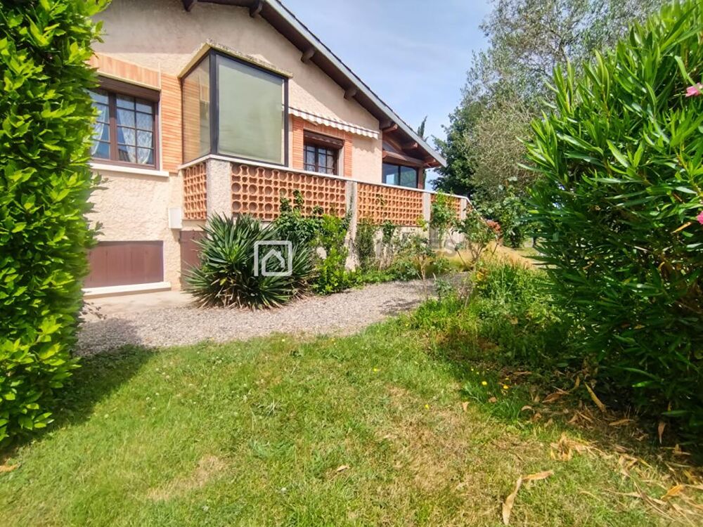 SAUBENS Maison familiale de 145 m² sur une parcelle de 1 658 m² avec dépendances