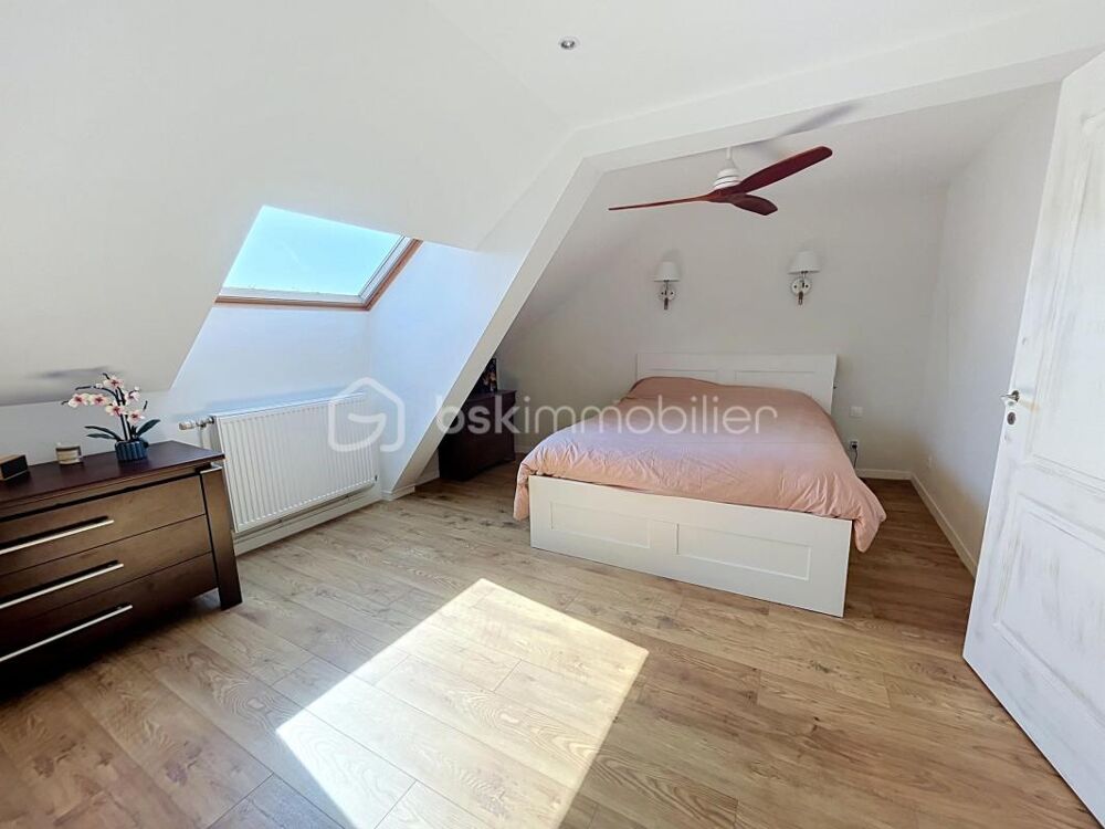 MAISON RENOVEE - JARDIN ET DOUBLE GARAGE - POTENTIEL +++