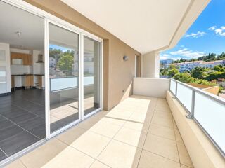 Location Appartement T3 avec terrasse et parking à Nimes Nimes