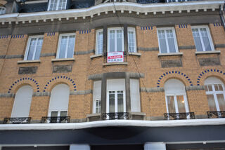  Appartement à louer 3 pièces 77 m²