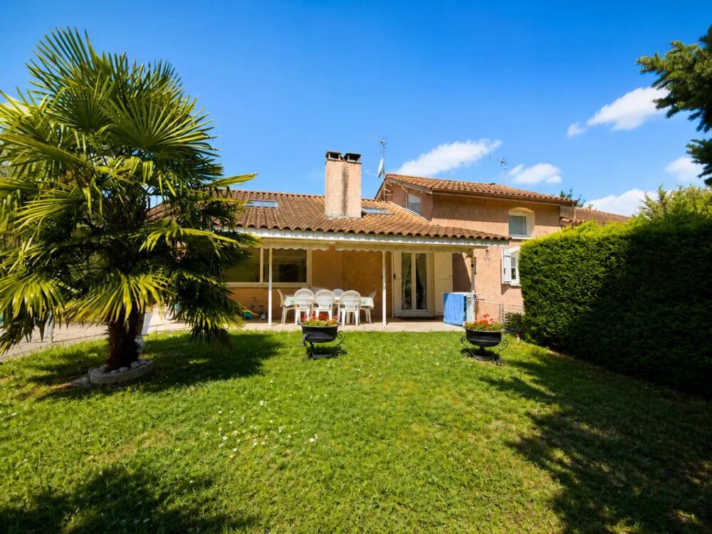 Maison de 7 pièces de 180 m² à Jassans-Riottier