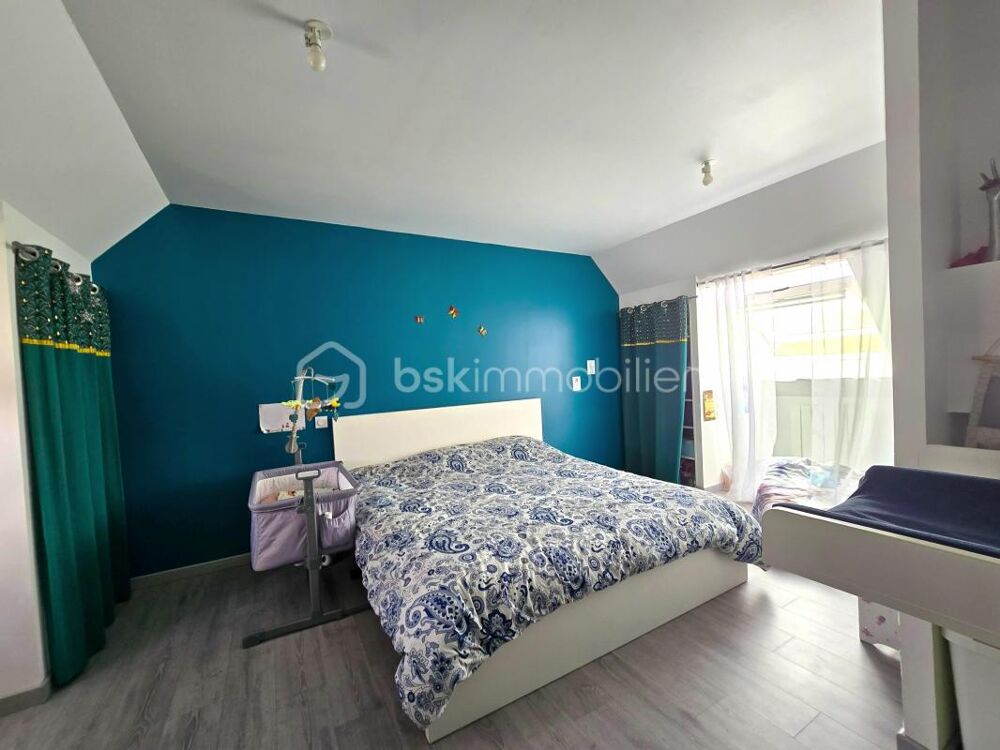 Vente Maison Maison familiale de 123 m² environ – 4 chambres – avec panneaux solaires Bourg des comptes