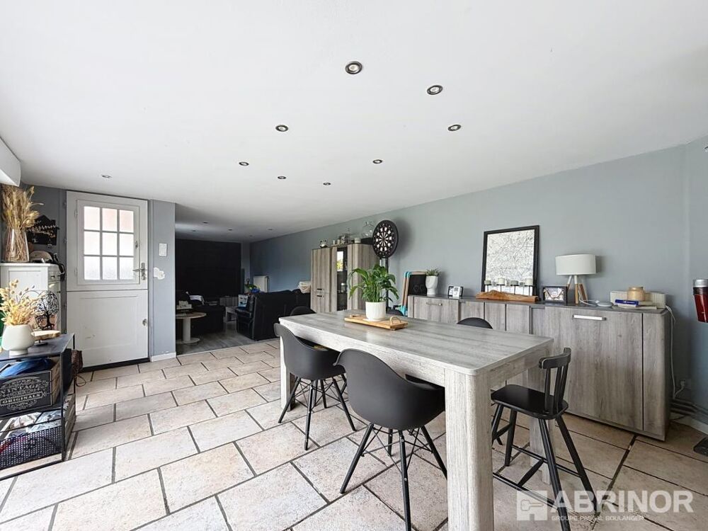 Charmante semi-individuelle en semi plain-pied avec garage, jardin et terrasse