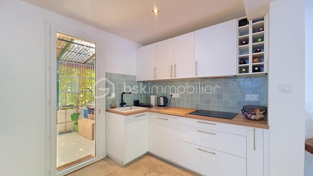 Vente Maison Maison 5 pièces avec 4 chambres, jardin et dépendance Carbon blanc