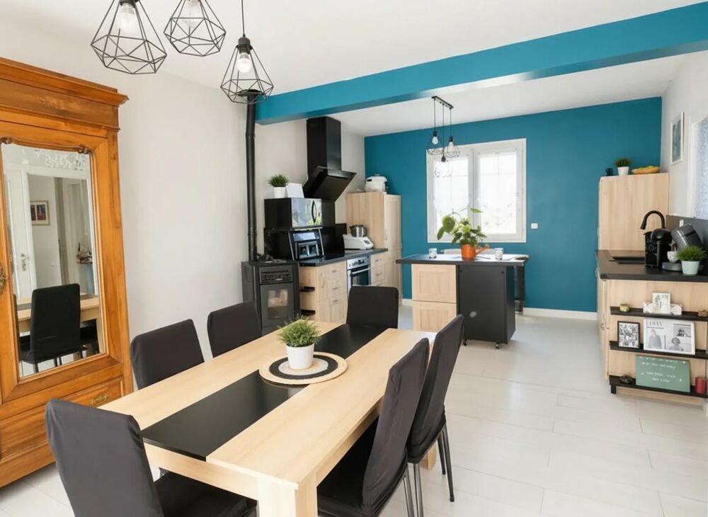 Maison 5 pièces avec grand jardin à Chaptelat