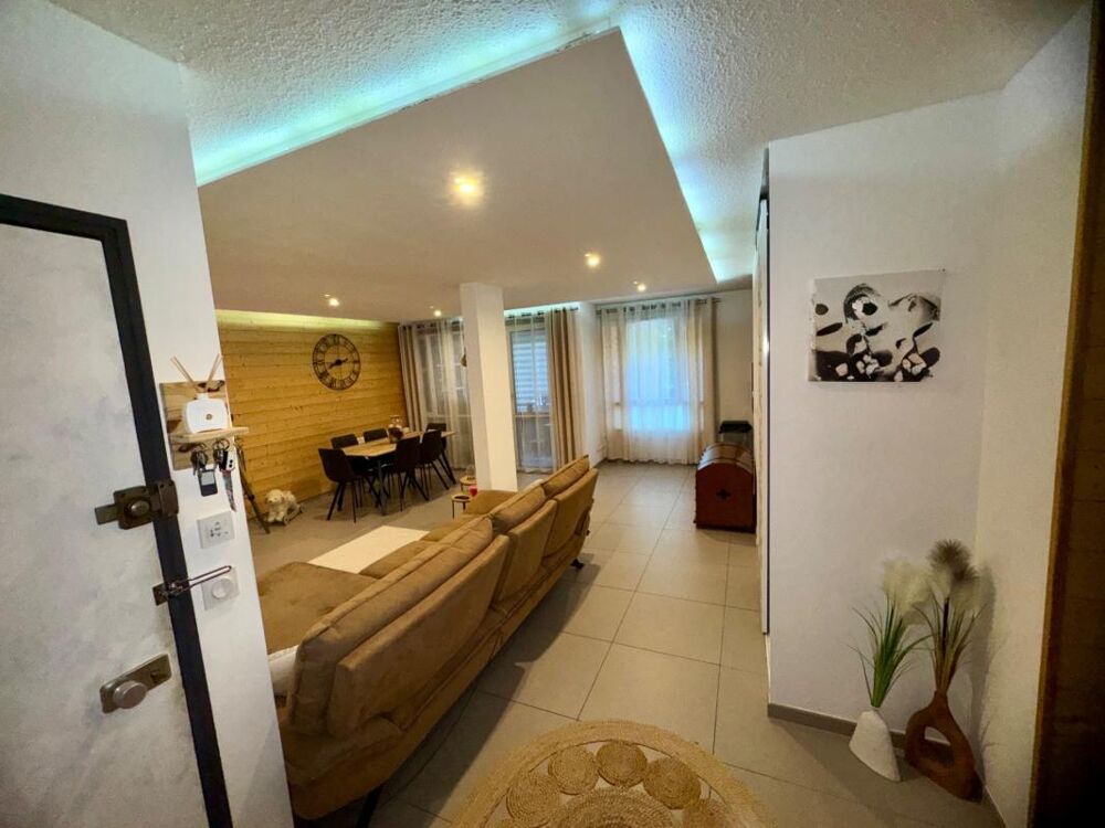 Vente Appartement Appartement T3 rénové de 75 m² avec loggia – Annecy/Cran-Gevrier Cran gevrier