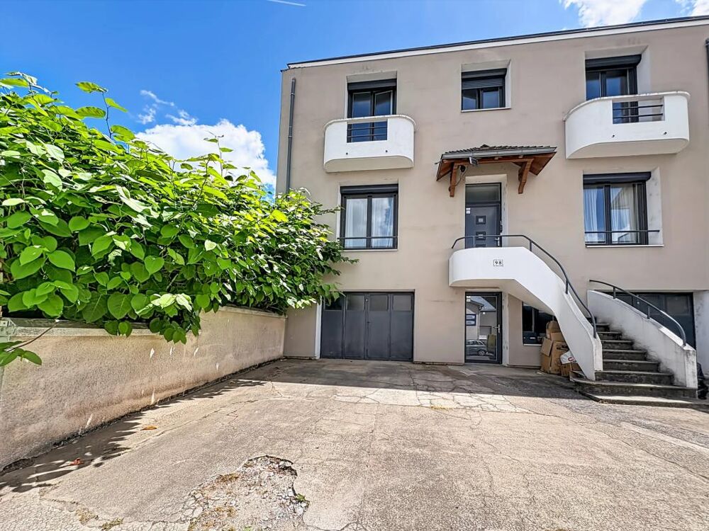 Vente Maison Maison de 8 pièces de 170 m² à Abrest Abrest