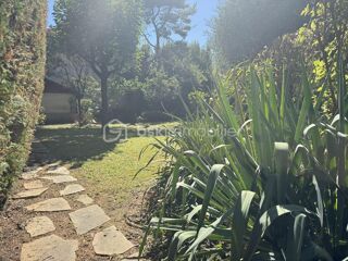  Maison � vendre 12 pi�ces 225 m�